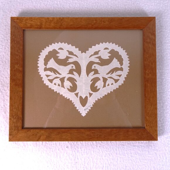 Scherenschnitte Folk Art Paper Cutting of Heart with Doves in Frame with Glass - Picture 2 of 7